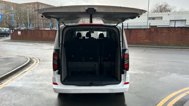 Ford Tourneo Custom 320 L1 Diesel Fwd 2.0 EcoBlue 136ps H1 Titanium 8 seater Auto